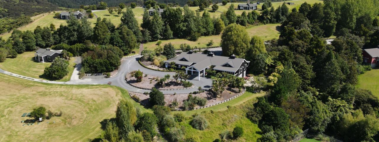 Woodhouse Mountain Lodge - Aerial View